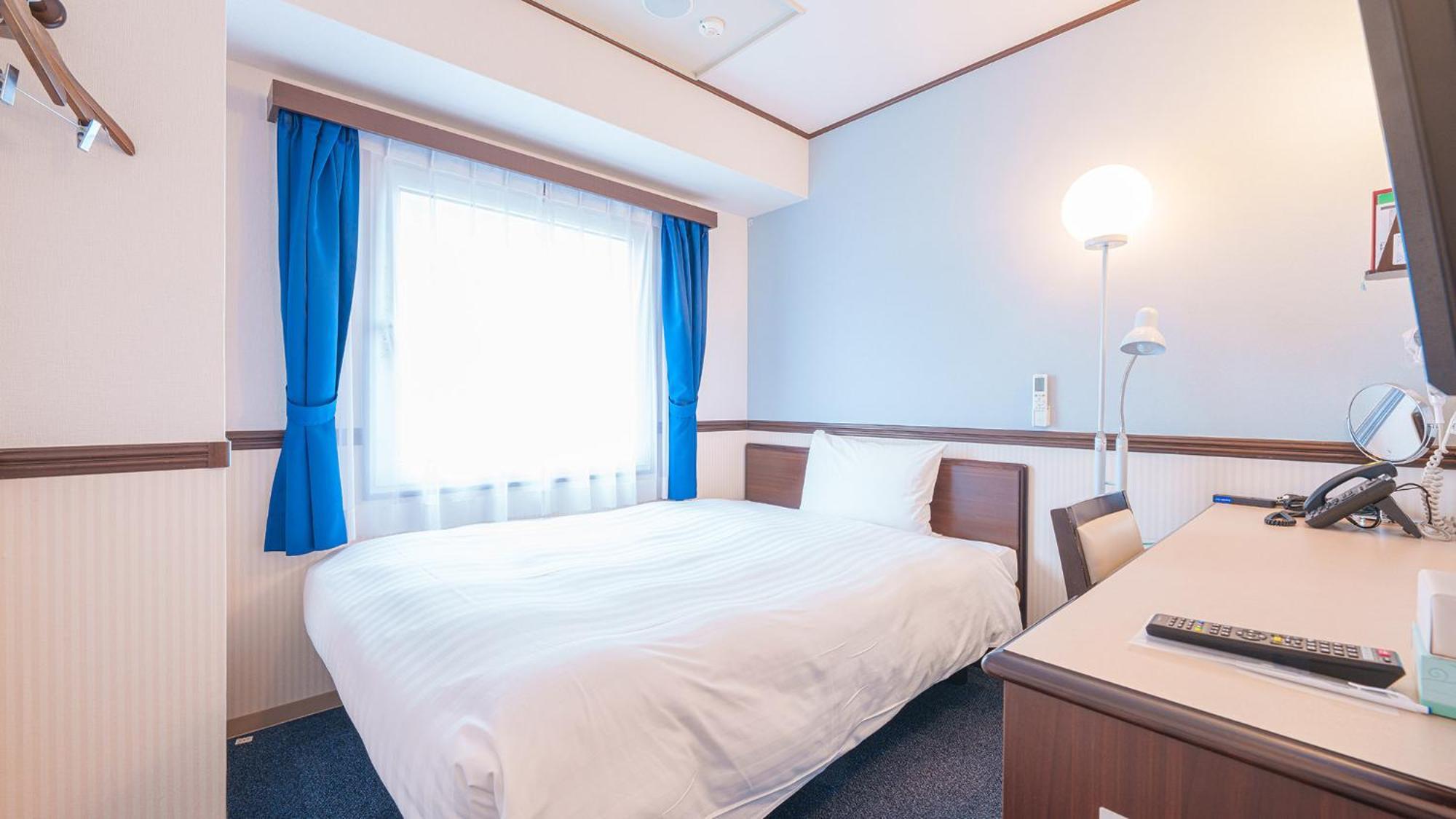 Toyoko Inn Shin-Osaka-Eki Higashi-Guchi Exterior photo