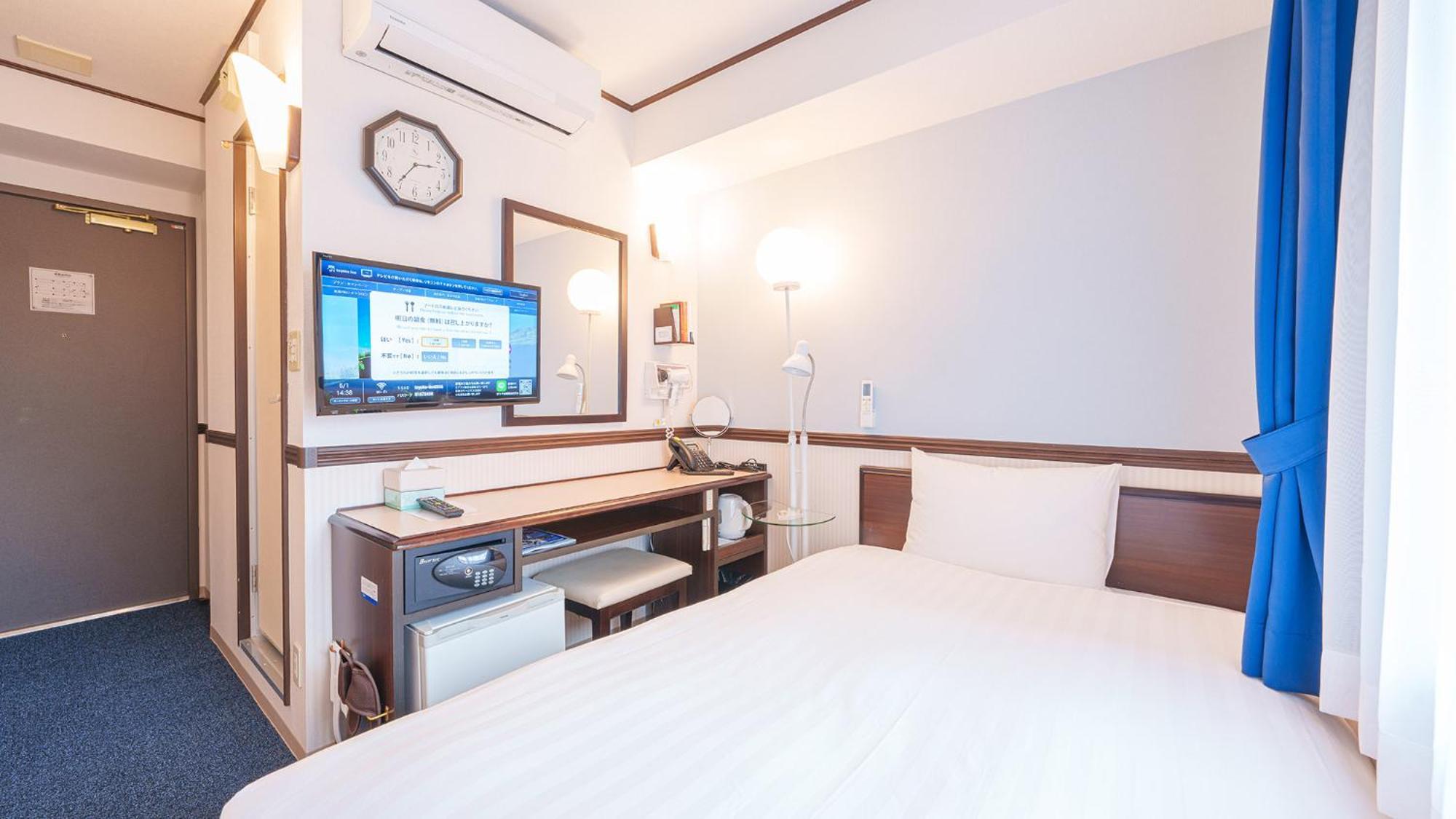 Toyoko Inn Shin-Osaka-Eki Higashi-Guchi Room photo
