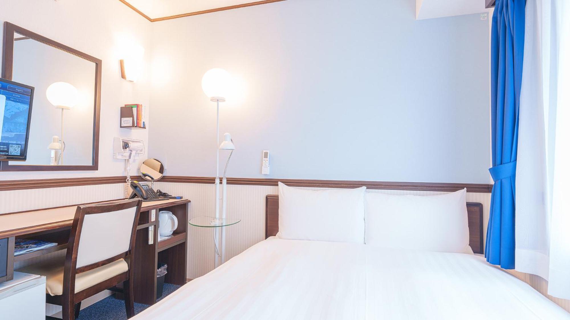 Toyoko Inn Shin-Osaka-Eki Higashi-Guchi Room photo