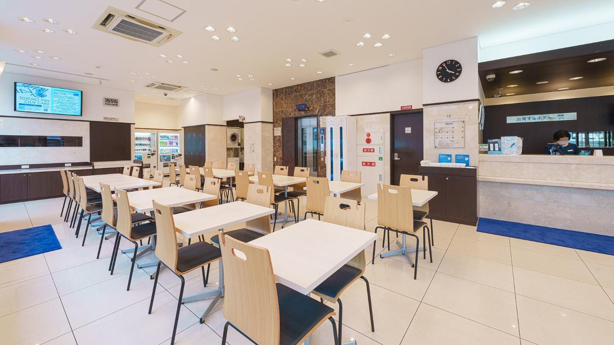 Toyoko Inn Shin-Osaka-Eki Higashi-Guchi Exterior photo